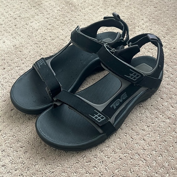 TEVA Minam‎ River Sandals - Picture 1 of 8